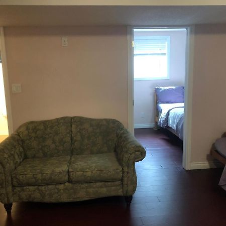 Hb Guest Home 5 Waterloo Bagian luar foto