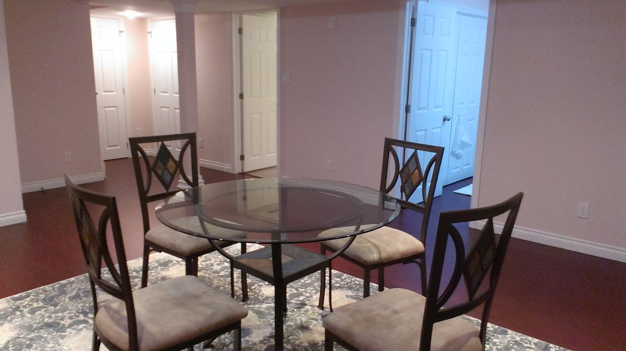 Hb Guest Home 5 Waterloo Bagian luar foto
